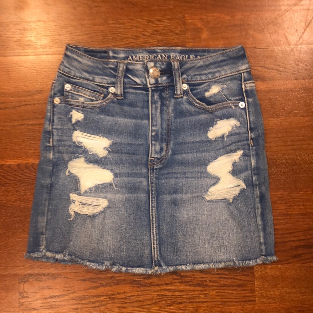 American Eagle distressed blue denim jean skirt